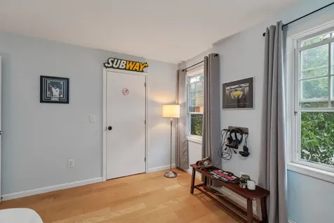 26 Hayes Avenue South Burlington VT 05403