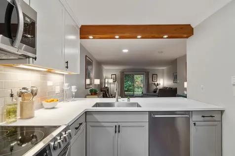 26 Hayes Avenue South Burlington VT 05403