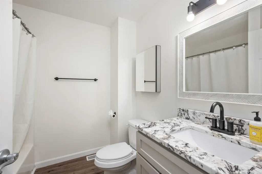 19 Dillon Way Laconia NH 03246