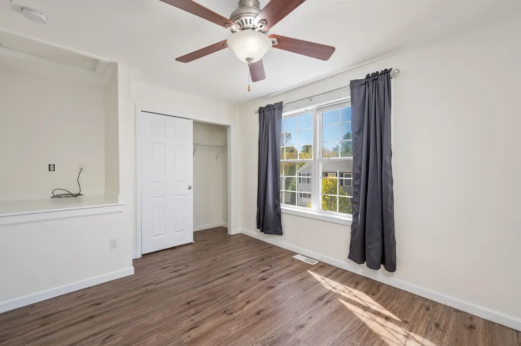 19 Dillon Way Laconia NH 03246