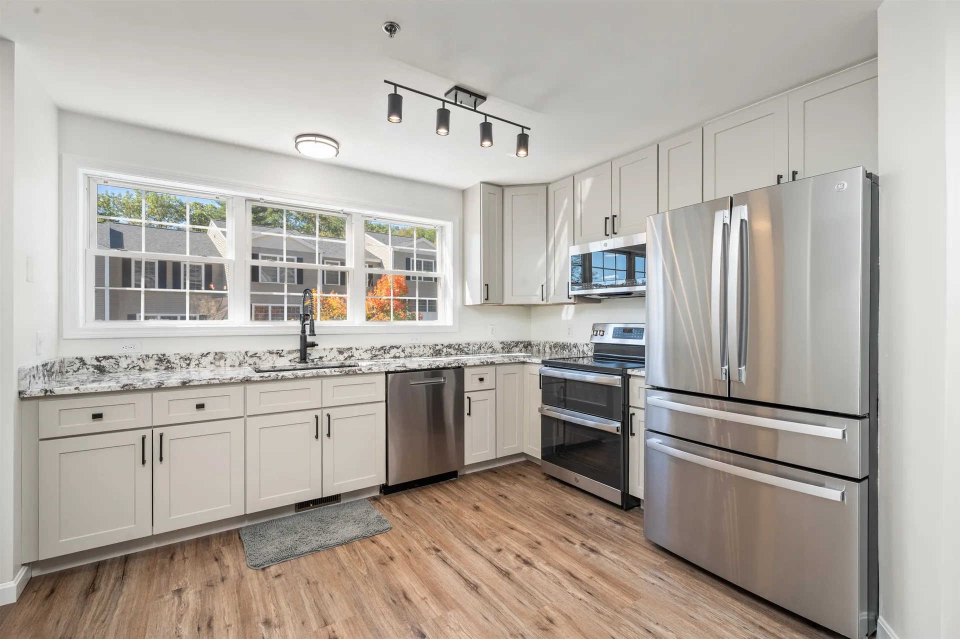 19 Dillon Way Laconia NH 03246