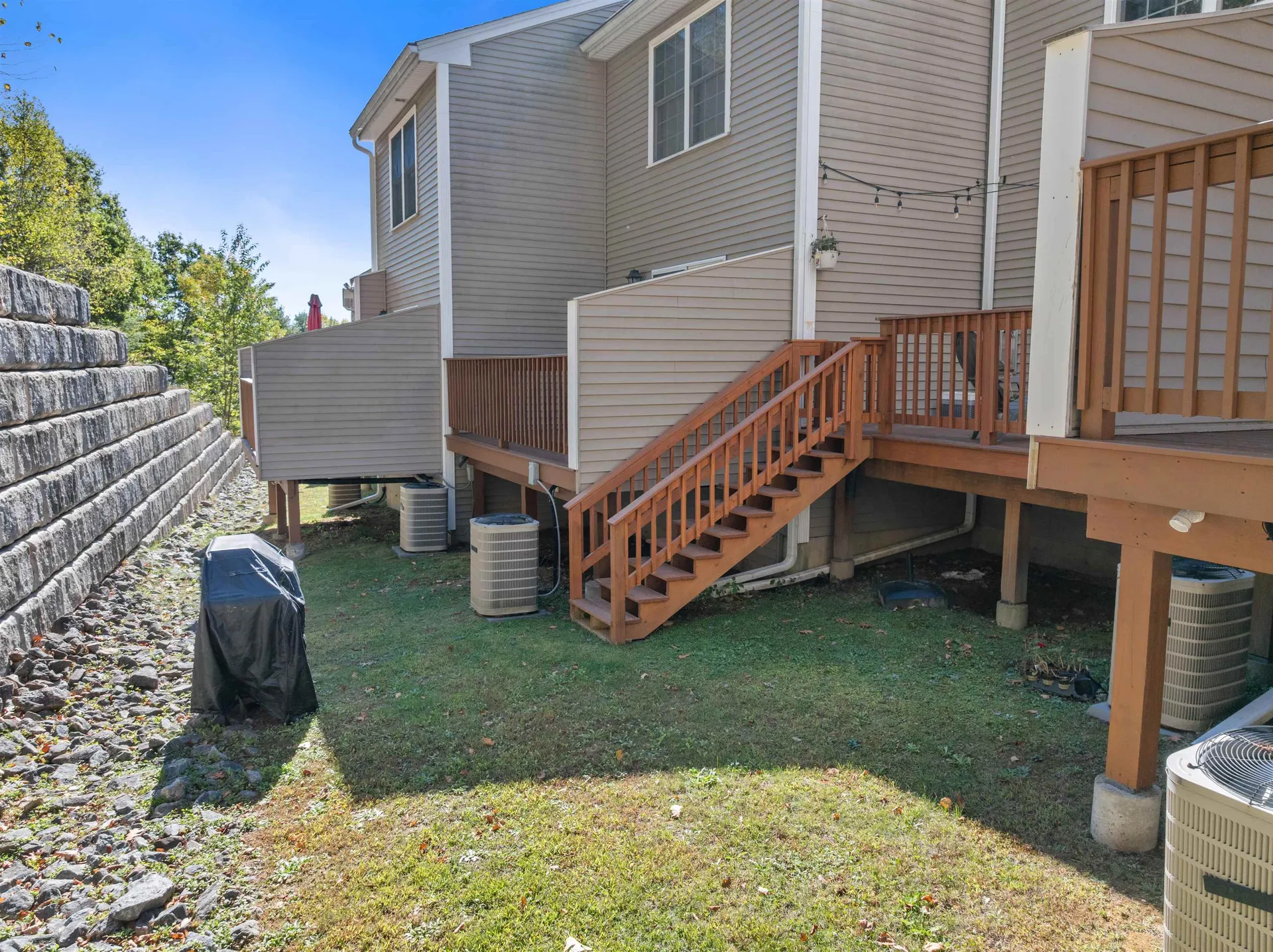 19 Dillon Way Laconia NH 03246