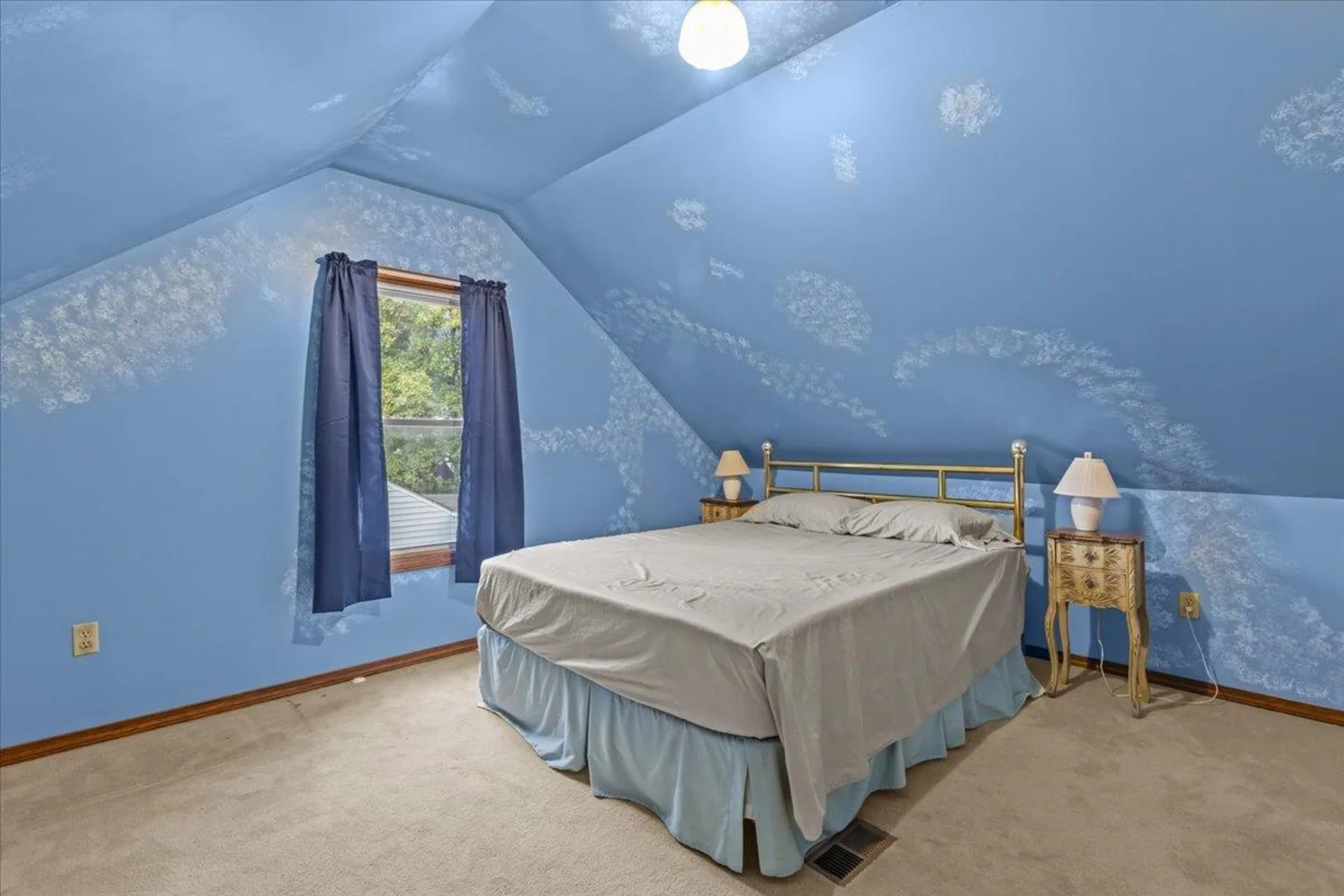 32 Birch Court Burlington VT 05408