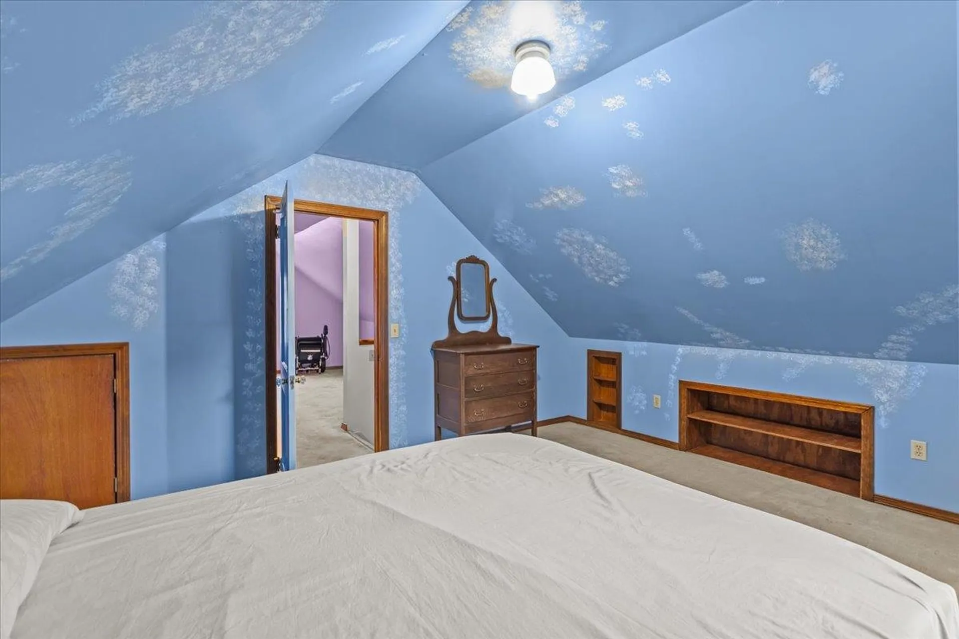 32 Birch Court Burlington VT 05408