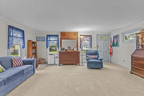 32 Birch Court Burlington VT 05408