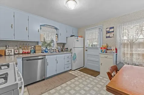 32 Birch Court Burlington VT 05408