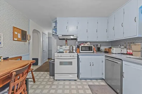 32 Birch Court Burlington VT 05408