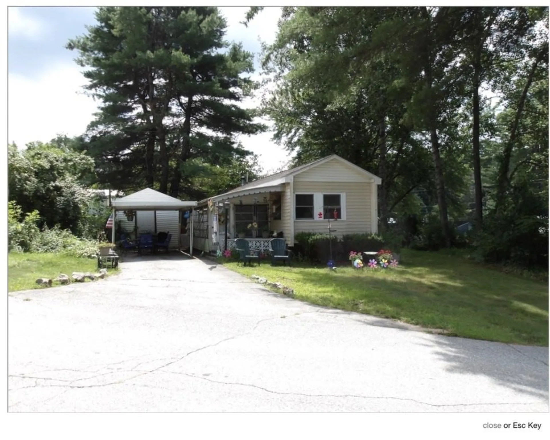 19 Embassy Avenue Hooksett NH 03106