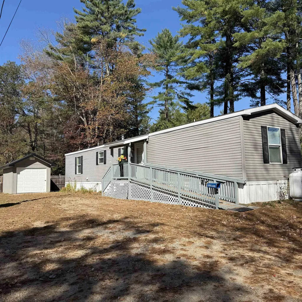 5 Maple Drive Plymouth NH 03264