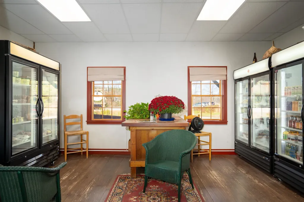 3950 Vermont Route 100 Londonderry VT 05155