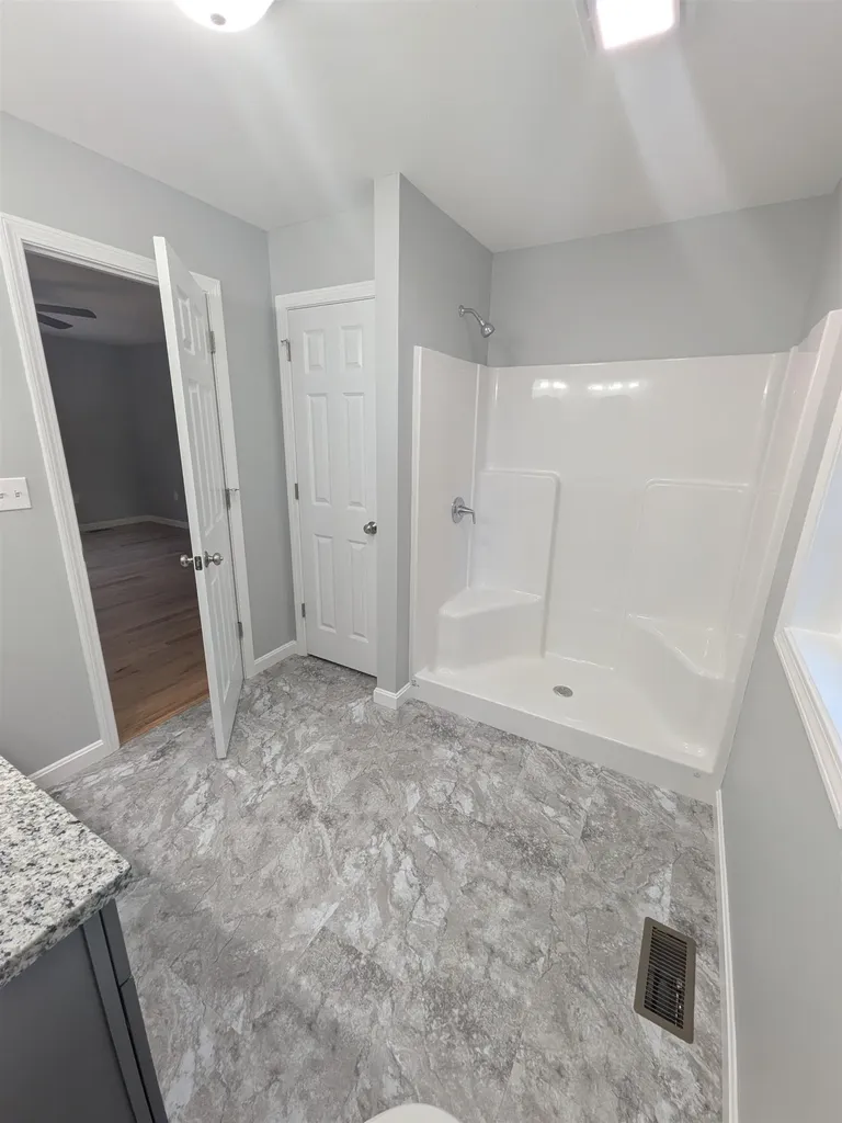 4 Sheldon Road Derry NH 03038