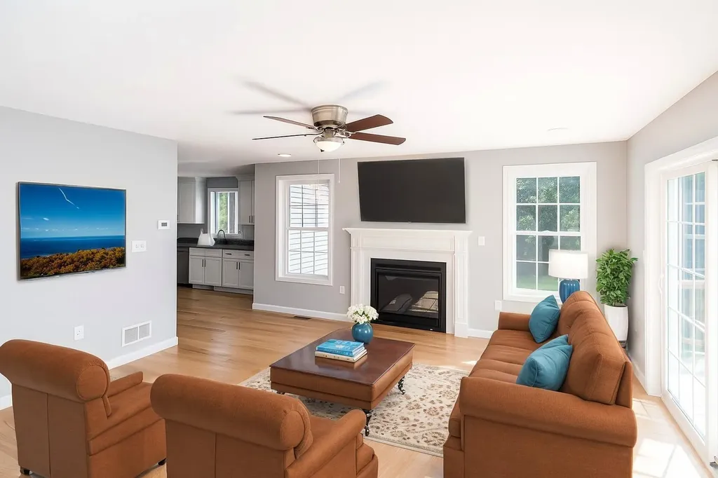 4 Sheldon Road Derry NH 03038