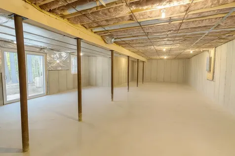 4 Sheldon Road Derry NH 03038