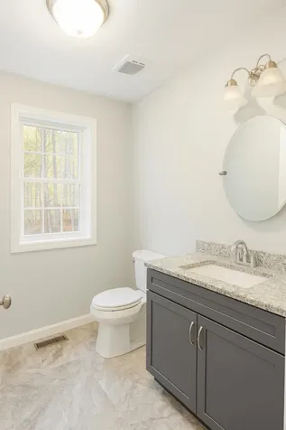 4 Sheldon Road Derry NH 03038