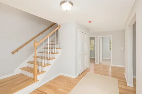 4 Sheldon Road Derry NH 03038