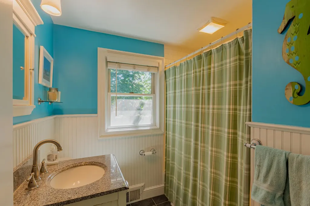 18 Baker Avenue Rye NH 03870