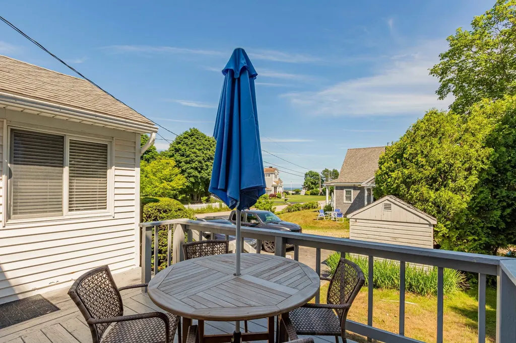 18 Baker Avenue Rye NH 03870