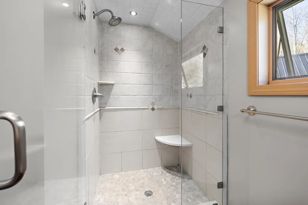 1886 Winhall Hollow Road Londonderry VT 05155