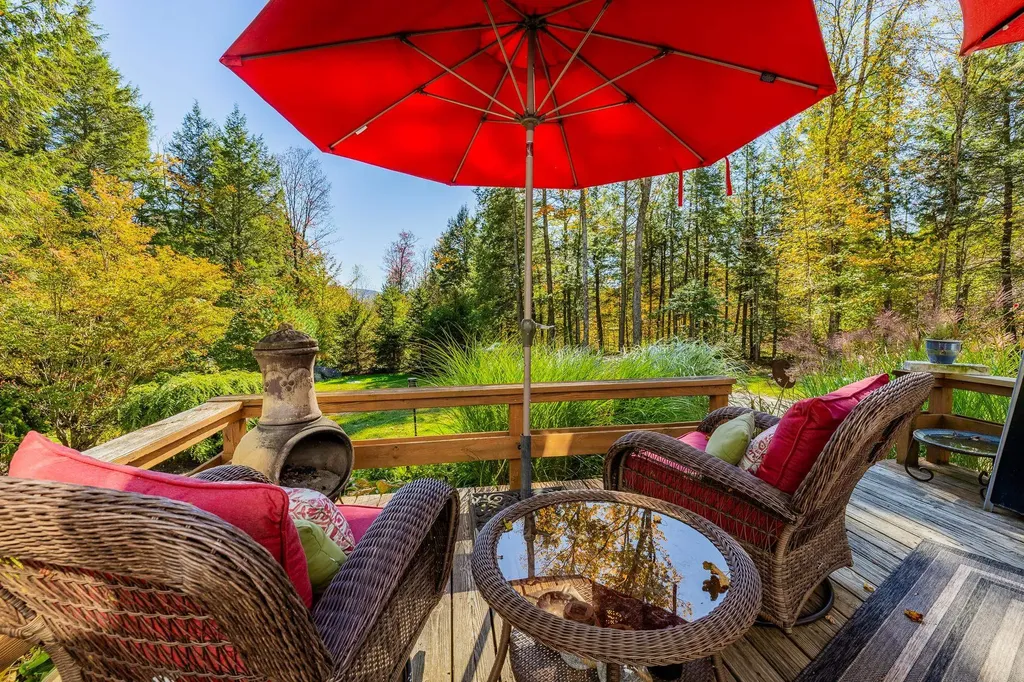 1886 Winhall Hollow Road Londonderry VT 05155