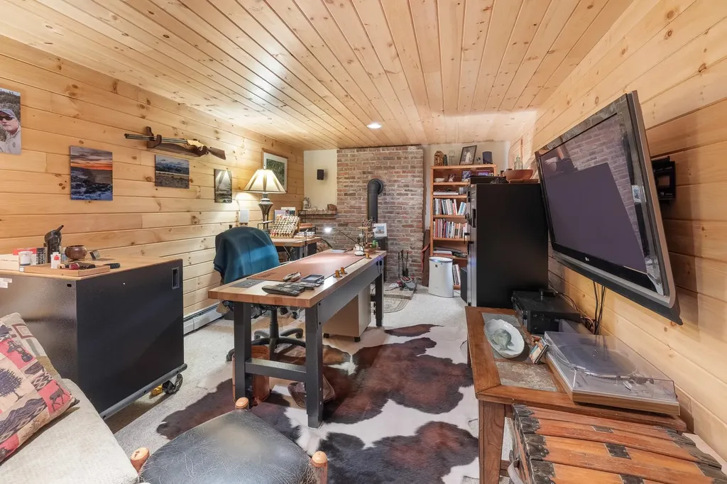 1886 Winhall Hollow Road Londonderry VT 05155