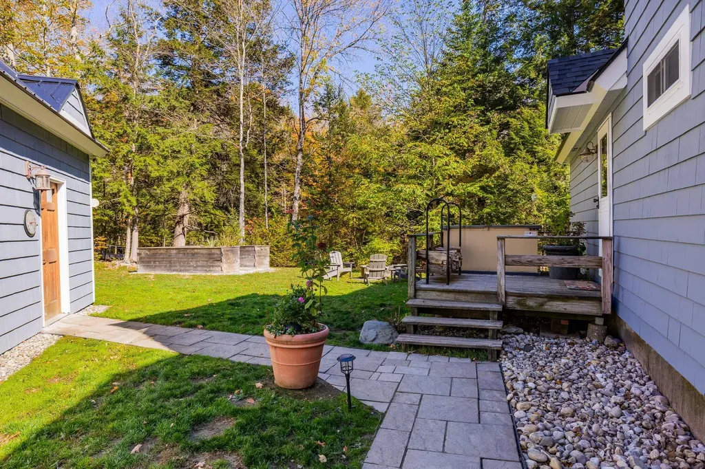 1886 Winhall Hollow Road Londonderry VT 05155