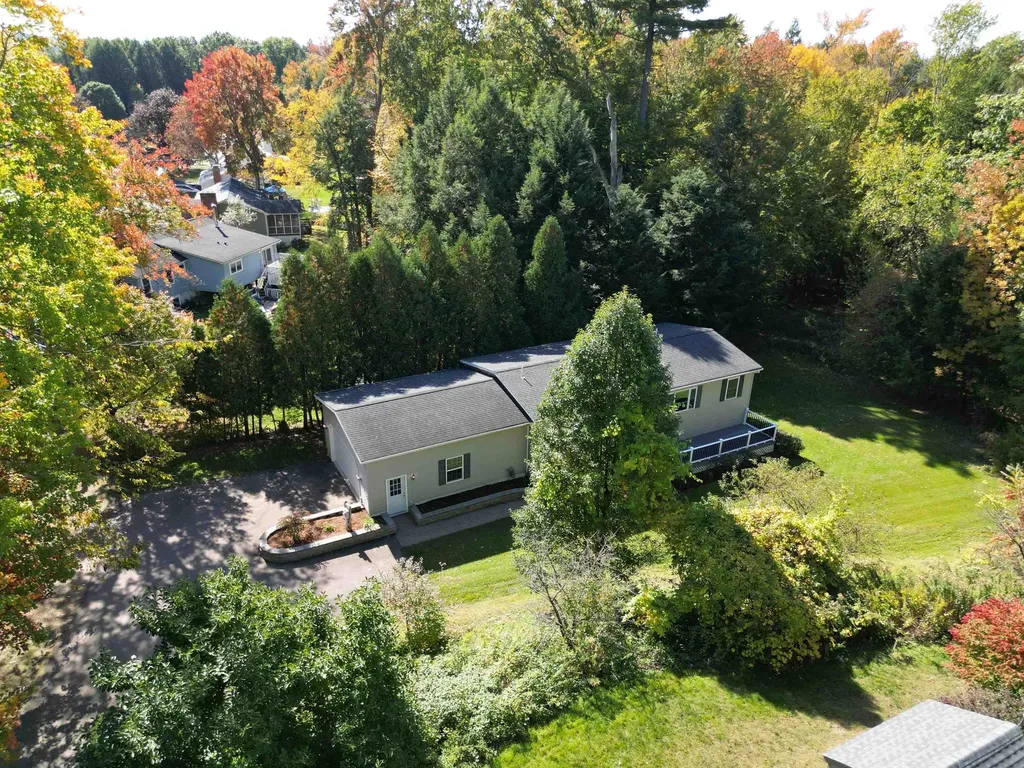 17 South Street Lane Essex Junction VT 05452