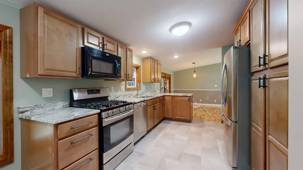 17 South Street Lane Essex Junction VT 05452