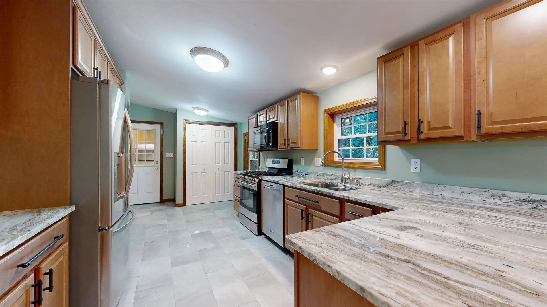 17 South Street Lane Essex Junction VT 05452