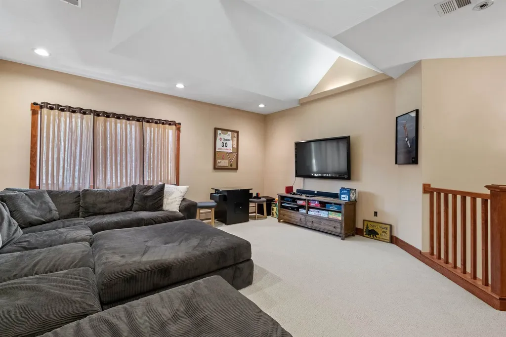 52 Bunker Lane Lincoln NH 03251