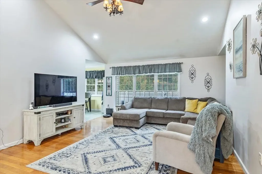 33 Heritage Lane Highgate VT 05459