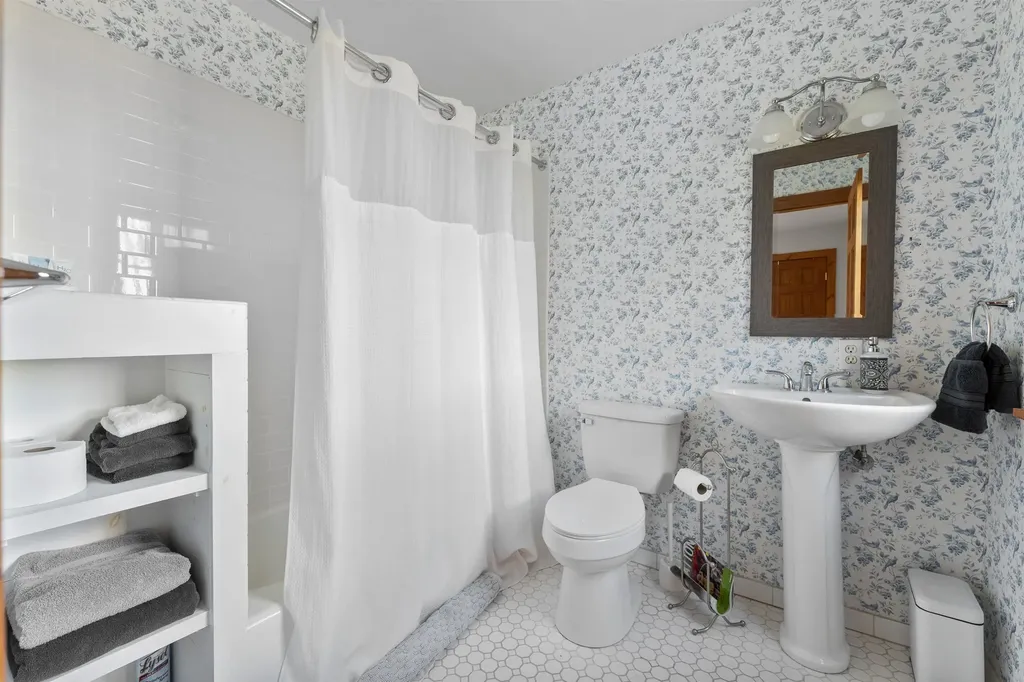 9 Lower Taylor Hill Road Winhall VT 05340