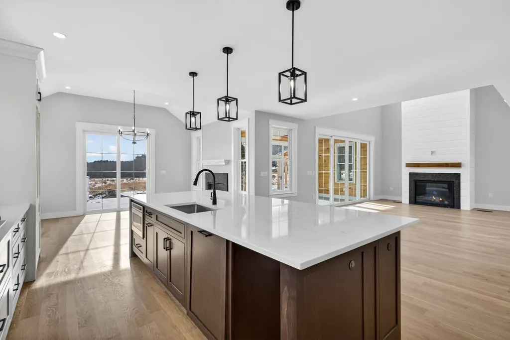 258 North Amherst Road Bedford NH 03110