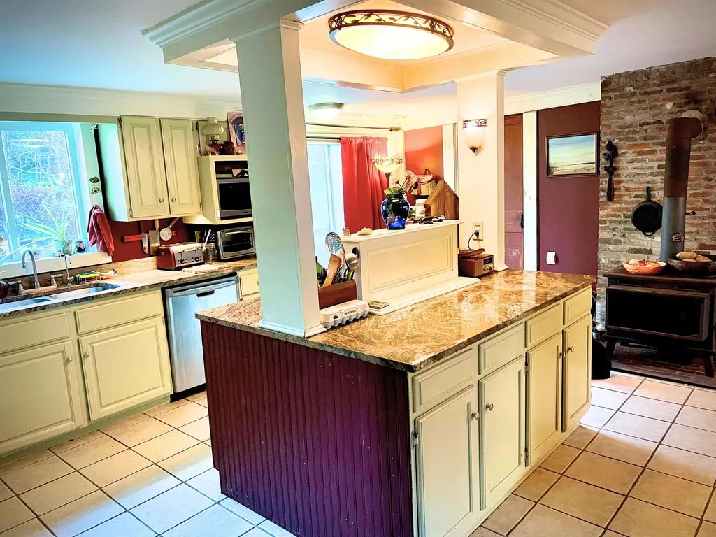 1607 Massey Road Springfield VT 05156