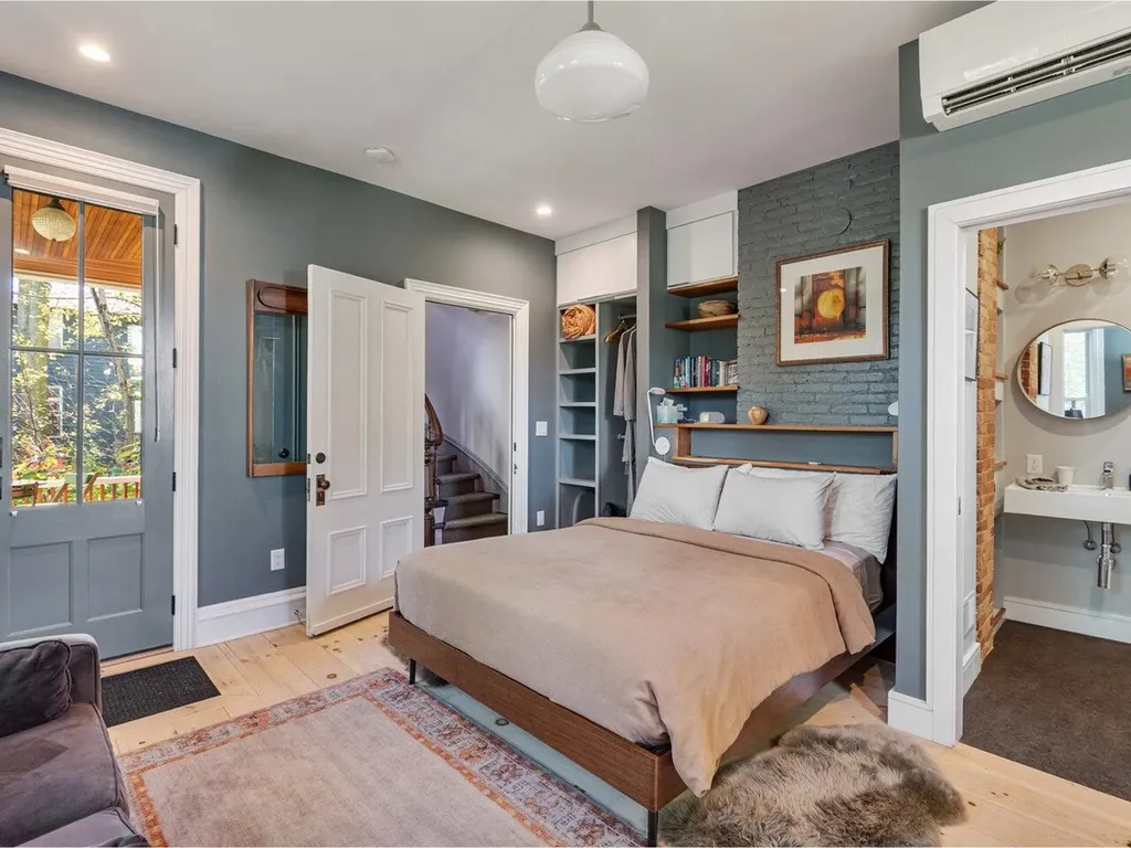 49 Mansfield Avenue Burlington VT 05401