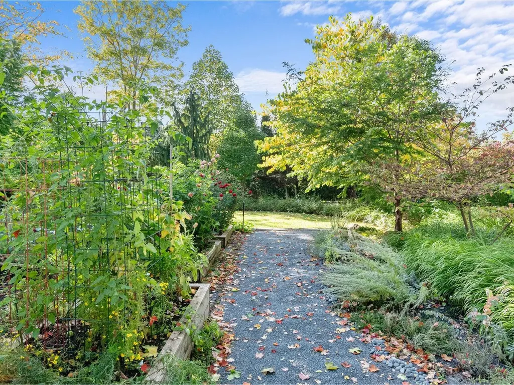 49 Mansfield Avenue Burlington VT 05401