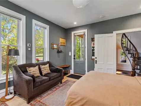 49 Mansfield Avenue Burlington VT 05401