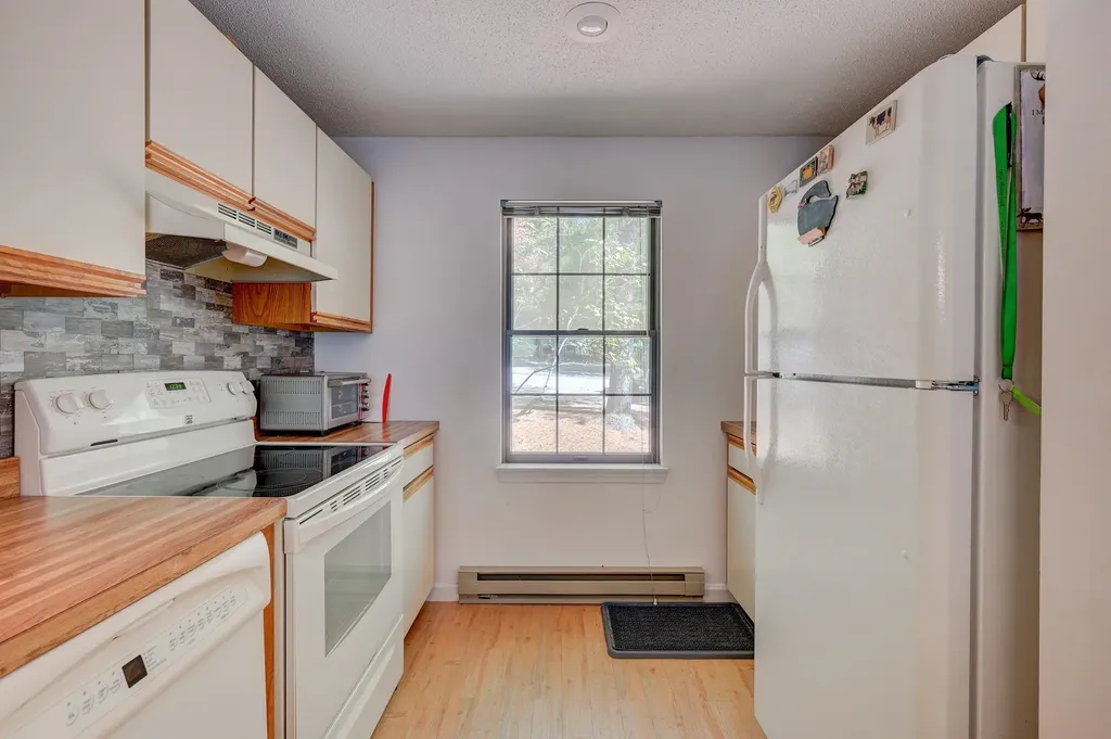 64 Wildflower Trail Conway NH 03860