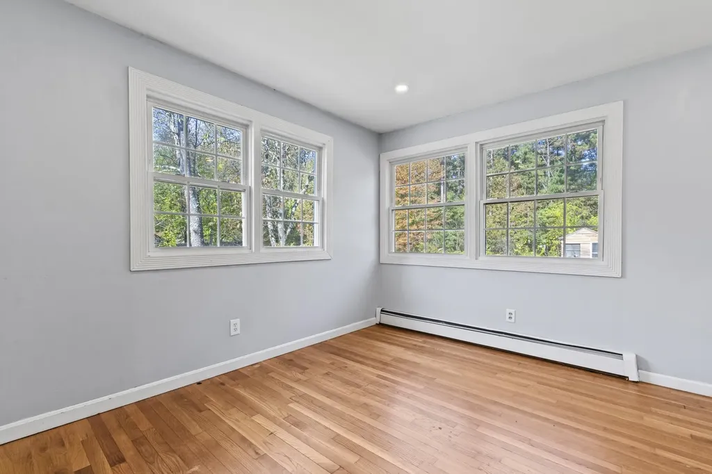 25 Eastern Avenue Amherst NH 03031