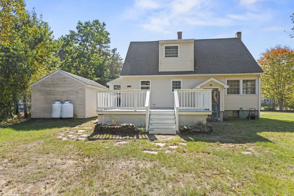 25 Eastern Avenue Amherst NH 03031