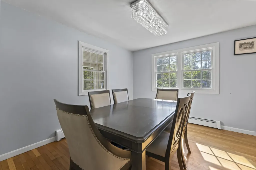 25 Eastern Avenue Amherst NH 03031