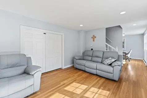 25 Eastern Avenue Amherst NH 03031