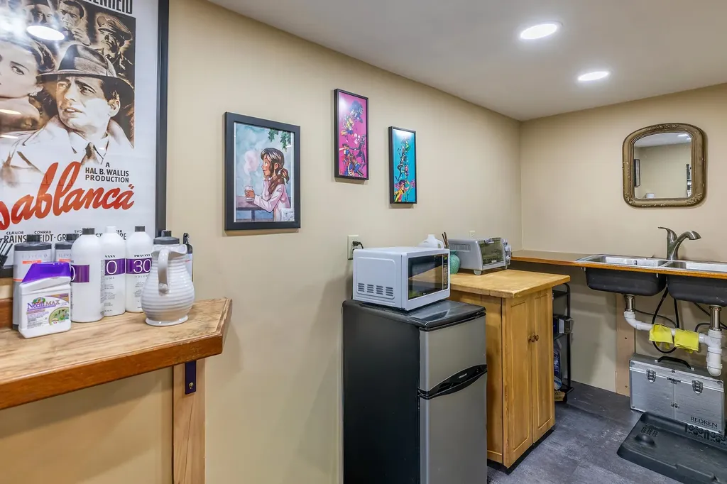 92 Rockingham Road Rockingham VT 05101