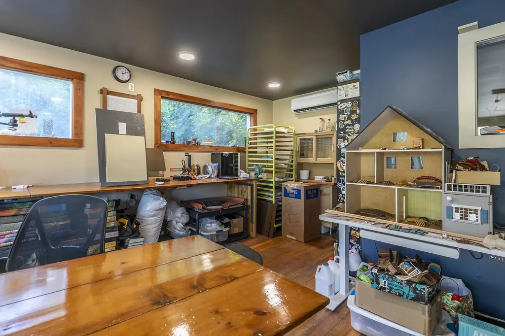 92 Rockingham Road Rockingham VT 05101