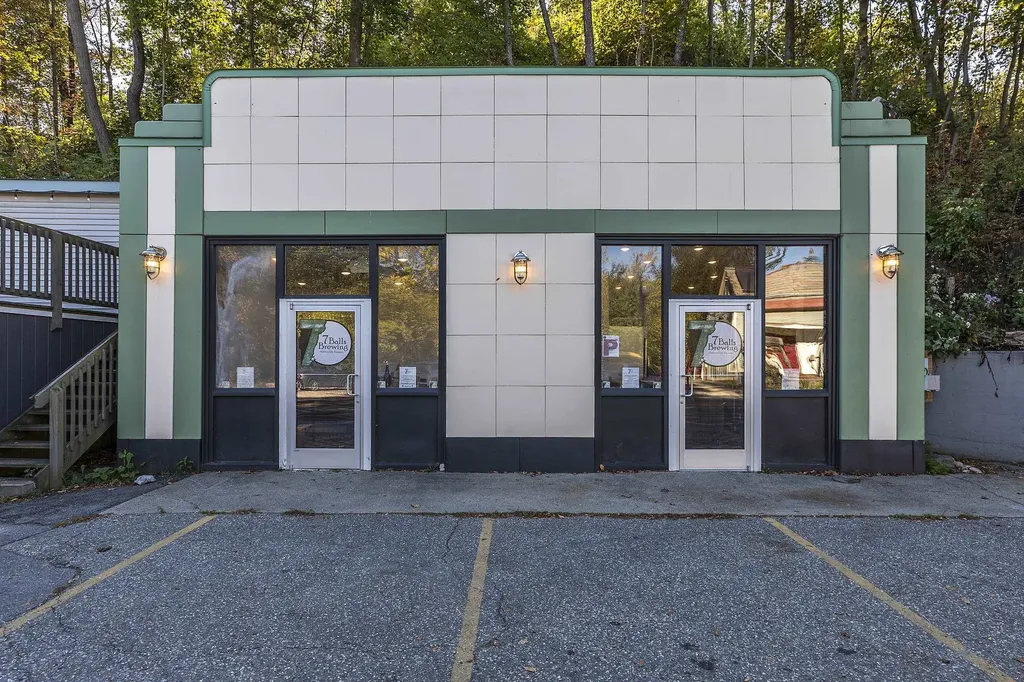 92 Rockingham Road Rockingham VT 05101