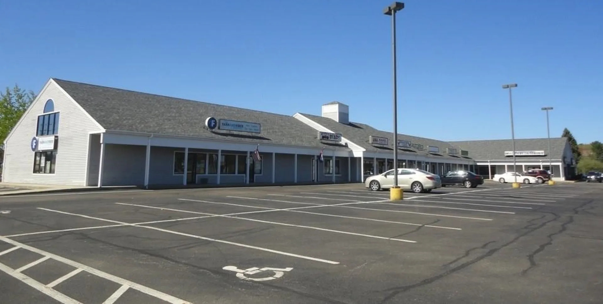 11 Manchester Road Derry NH 03038