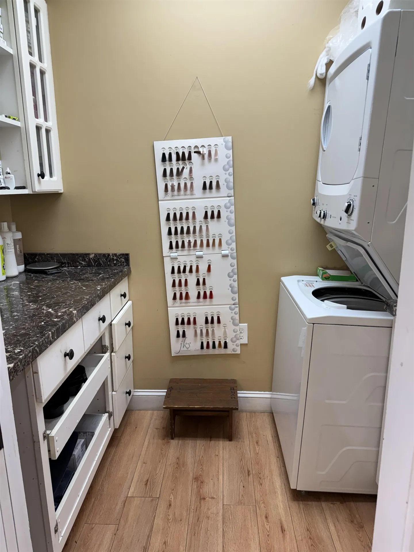 11 Manchester Road Derry NH 03038