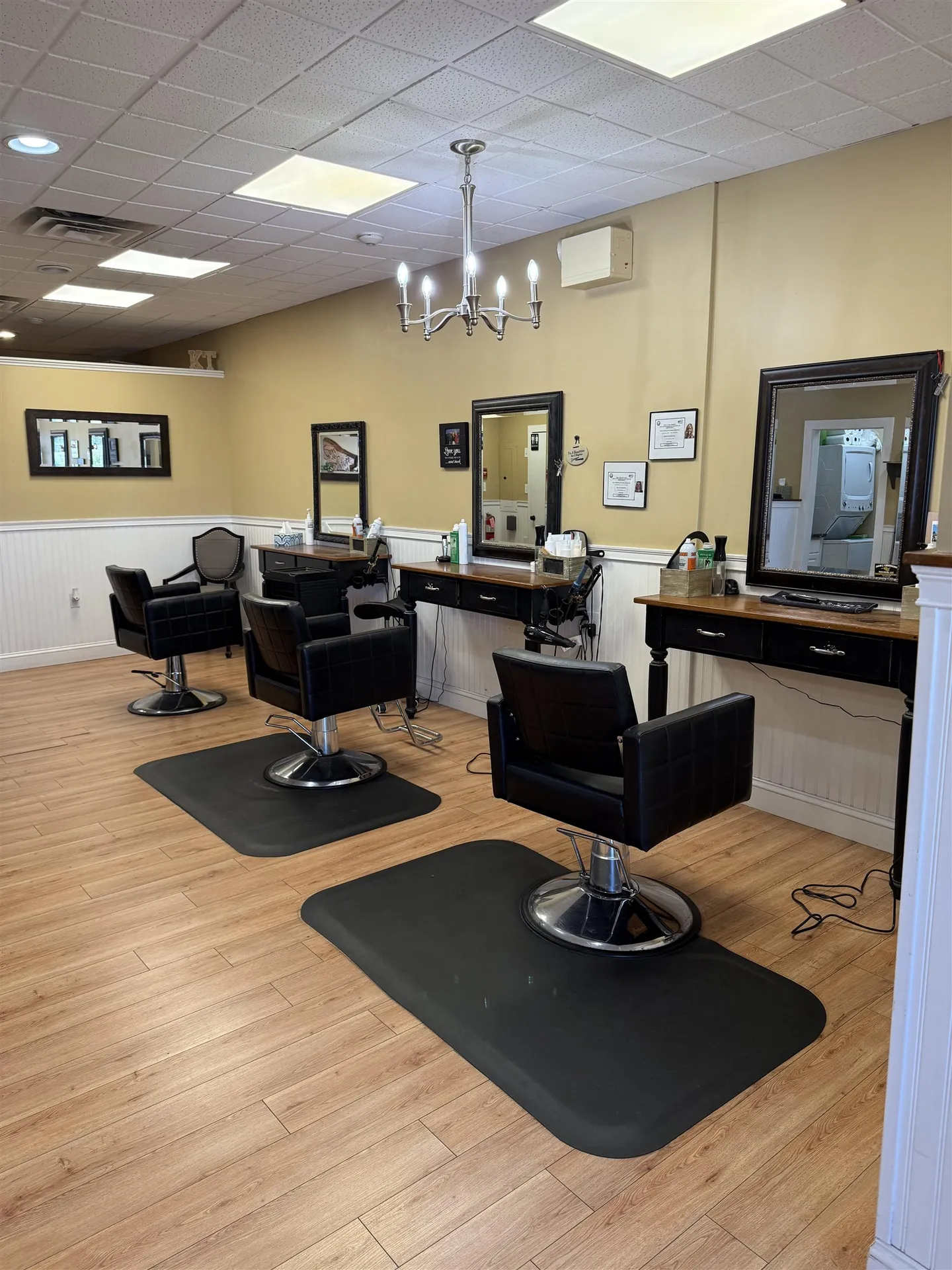 11 Manchester Road Derry NH 03038