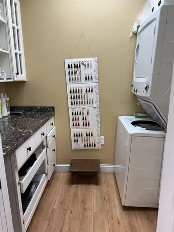 11 Manchester Road Derry NH 03038