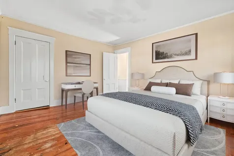 12 South Mast Street Goffstown NH 03045