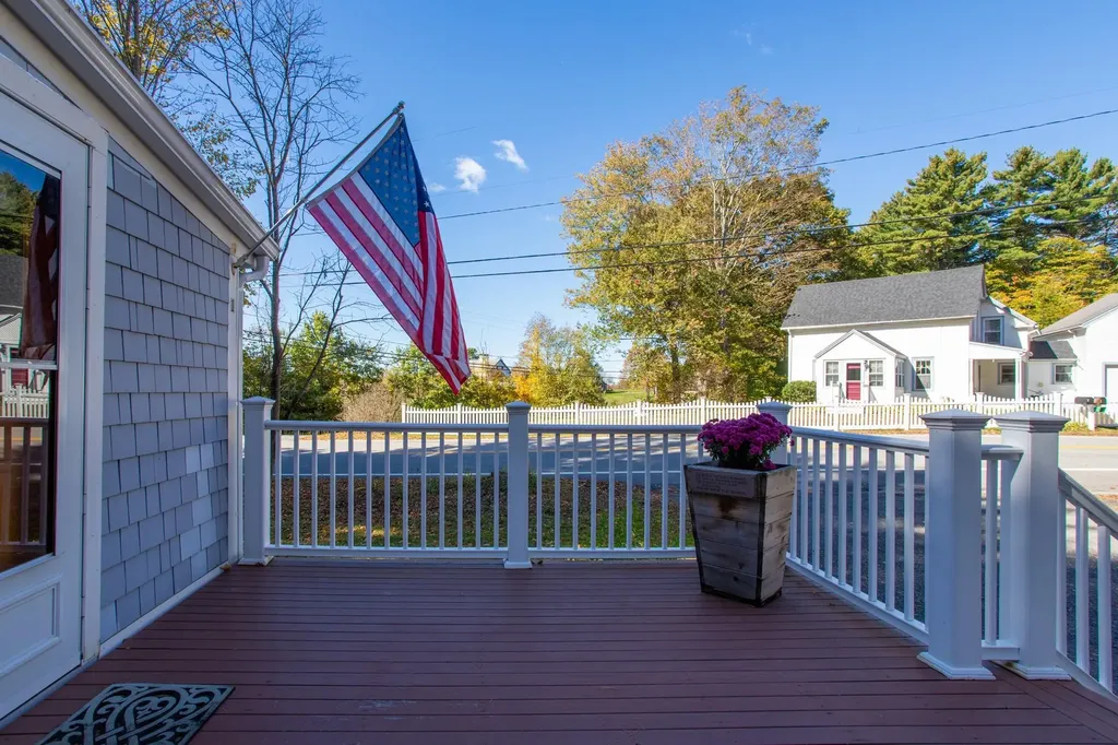 1 Cherry Road North Hampton NH 03862